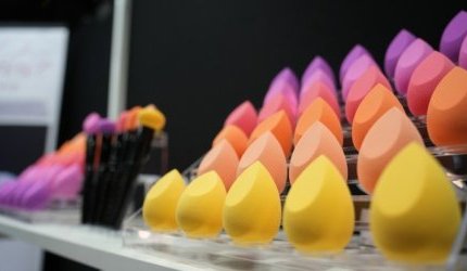 As feiras Luxe Pack e MakeUp voltam a Los Angeles em março de 2026