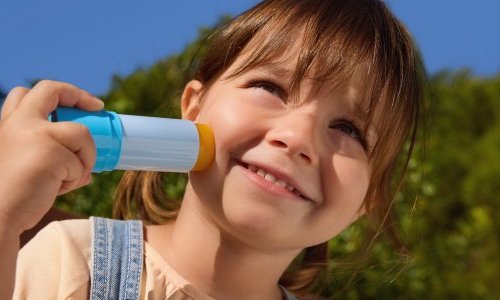 ISDIN traz ao Brasil protetor solar infantil em bastão