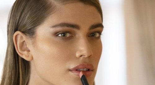 Armani Beauty anuncia Valentina sampaio como o seu novo rosto