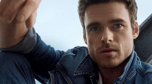 Richard Madden é a face da nova fragrância masculina Calvin Klein Defy