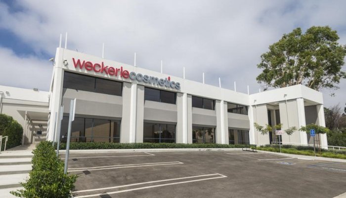 Em resposta à crise, Weckerle lança amostra de batom segura e sustentável