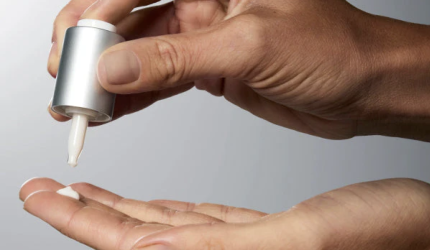 Dermalogica aposta no NeoDropper Autoload da Aptar em novo lançamento