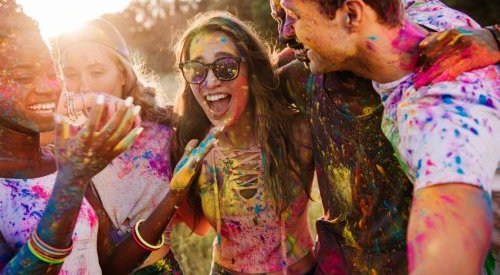 Evonik apresenta um conceito de cuidados capilares inspirado em festivais