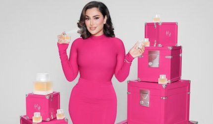 Huda Beauty retorna ao mundo das fragrâncias com novo Eau de Parfum