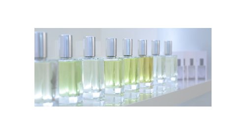 Synthetic perfume ingredients - A justified backlash
