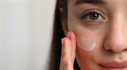 Pré-skincare: nova etapa na rotina de cuidados promete resultados mais potentes