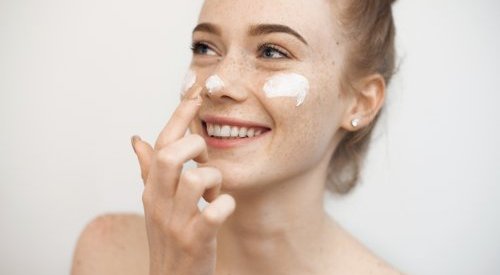 Exsymol oferece uma gama de ativos para o cuidado do contorno dos olhos