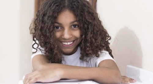 Haircare infantil: crespos e cacheados ganham visibilidade no mercado