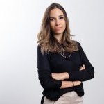 Carolina Vidal é gerente de marketing da Yves Saint Laurent Brasil