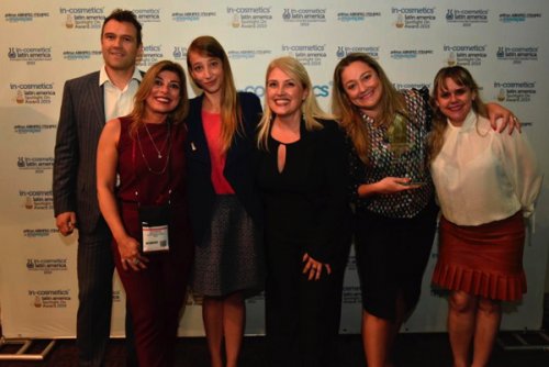 Vencedores do prêmio de inovação na in-cosmetics Latin America