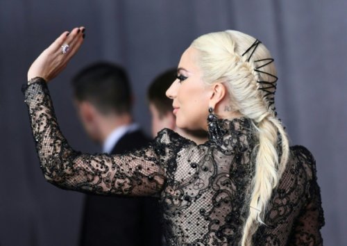Lady Gaga exibe trança diferentona na 60a edição do Grammy Awards, em 28 de...