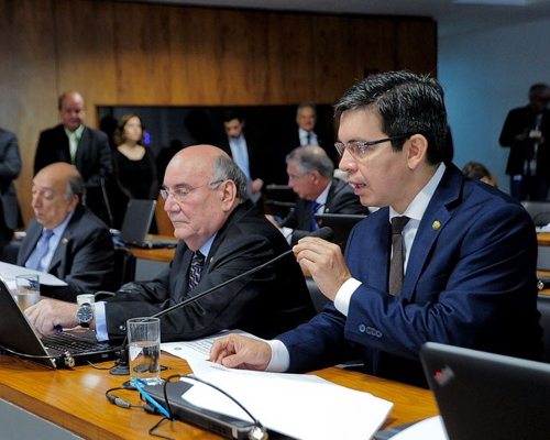 A proposta foi aprovada com emendas do relator, senador Randolfe Rodrigues...