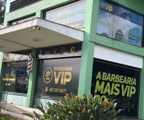 Barbearia Vip doa R$ 19 mil em shampoo para acolhimento de moradores de...