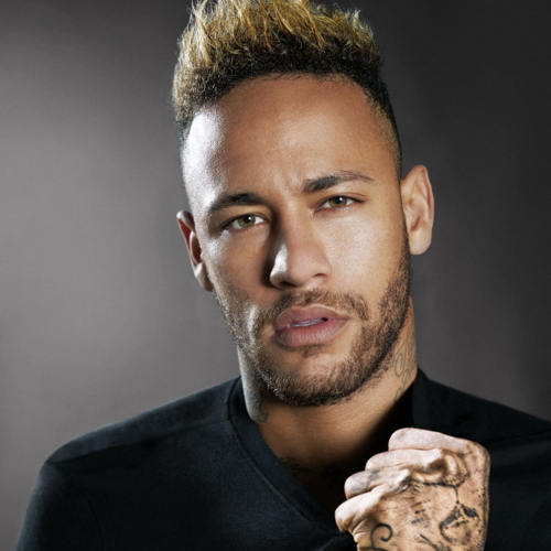 Diesel Fragrances juntou-se com Neymar Jr. para criar uma nova fragrância....